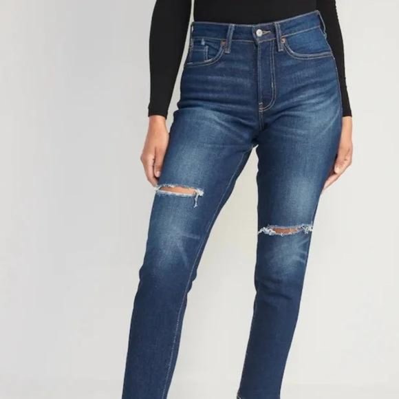 Old Navy Denim - NWT Old Navy Curvy High-Waisted OG Straight Ripped Ankle Jeans